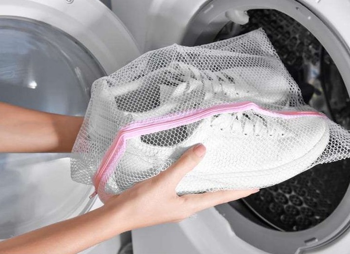 Как правильно стирать и сушить кроссовки