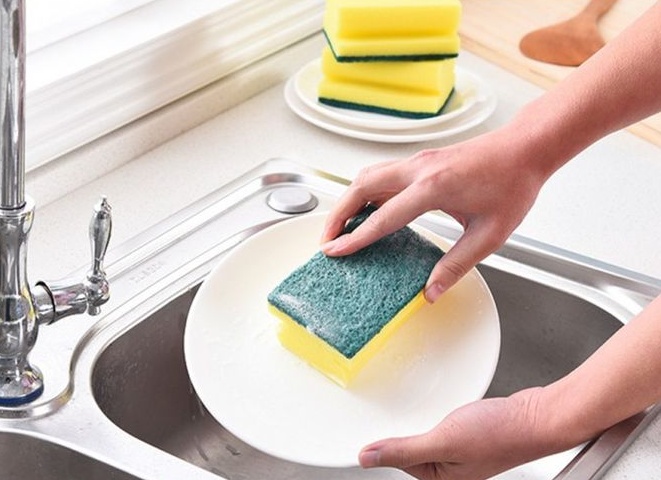 Как приготовить безопасное средство для мытья посуды