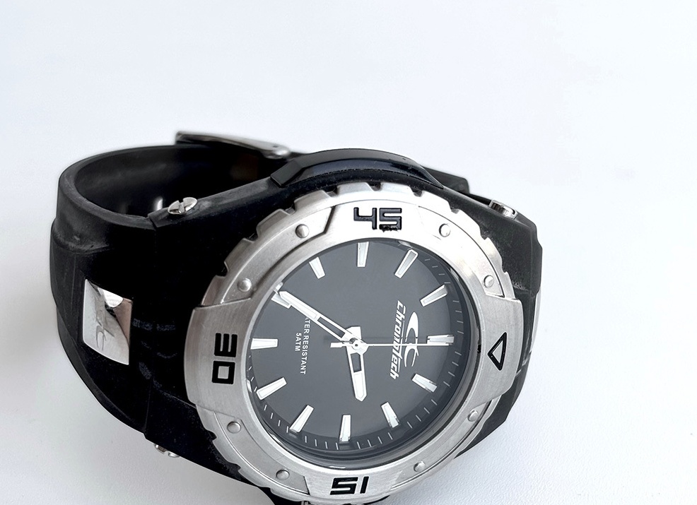 Интернет-магазины часов и ювелирных украшений.